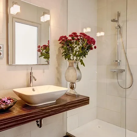 Center Apart-hotel 4*
